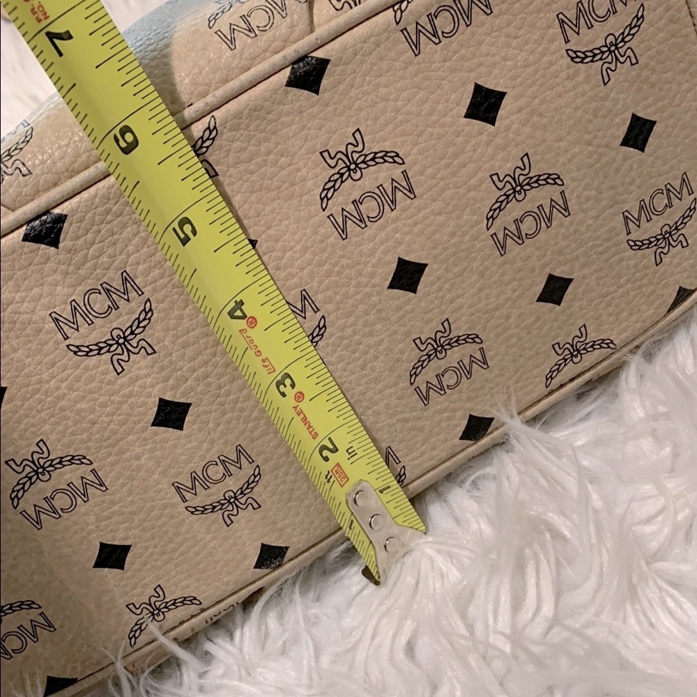 MCM Visetos Beige Monogram Tote/Crossbody Leather Bag Goldtone hardware Zip Top - Picture 15 of 16